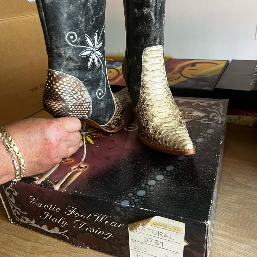 Genuine python boots - Picture 3 of 5